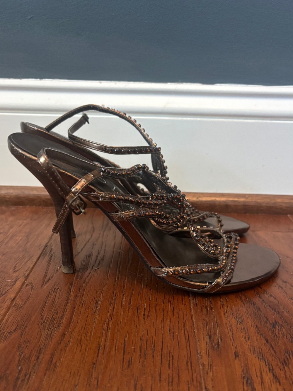 Bronze Two Lips Sandals with Rhinestone Embellishment - Picture 5 of 6